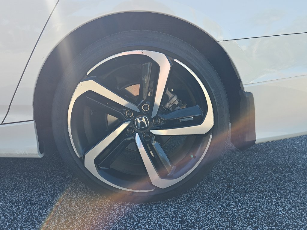 Used 2022 Honda Accord Sport image 10