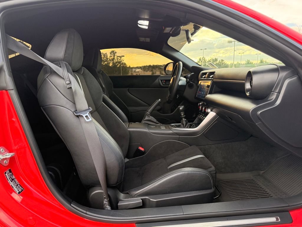 Used 2024 Toyota GR86 Premium w/ Performance Package RWD image 28