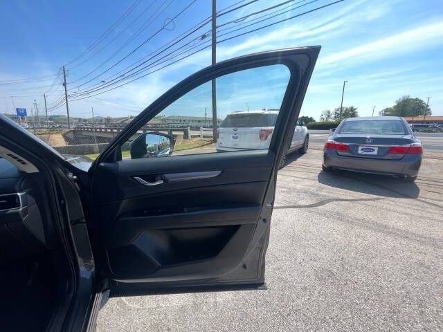 Used 2019 MAZDA CX-5 Touring FWD image 17