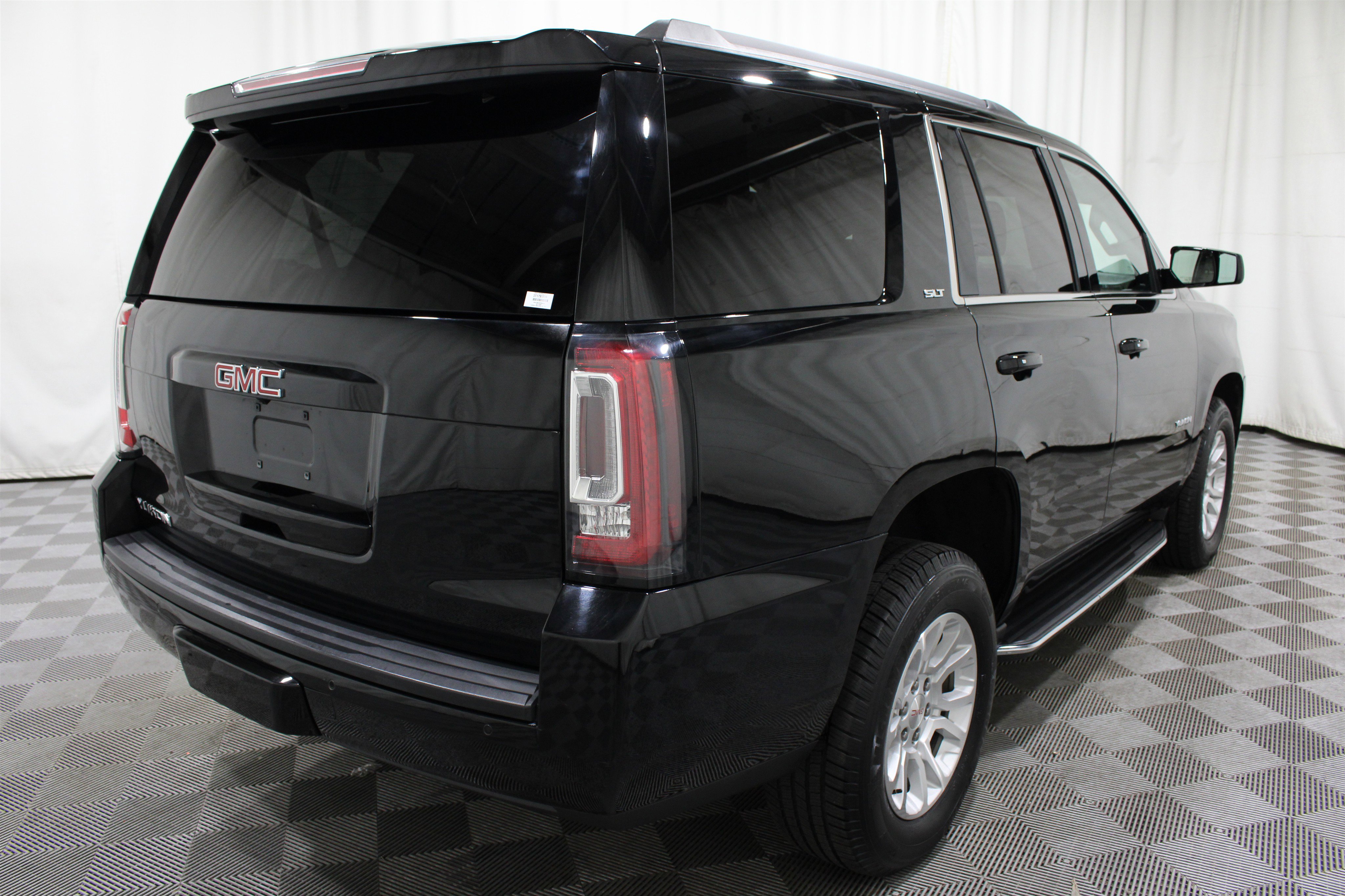 Used 2017 GMC Yukon SLT RWD image 36