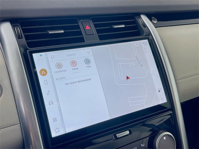 Used 2024 Land Rover Discovery S image 22