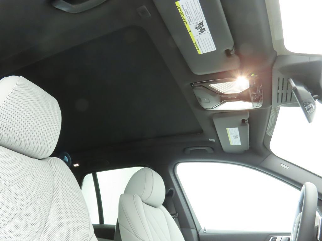New 2026 BMW X5 sDrive40i w/ M Sport Package image 18