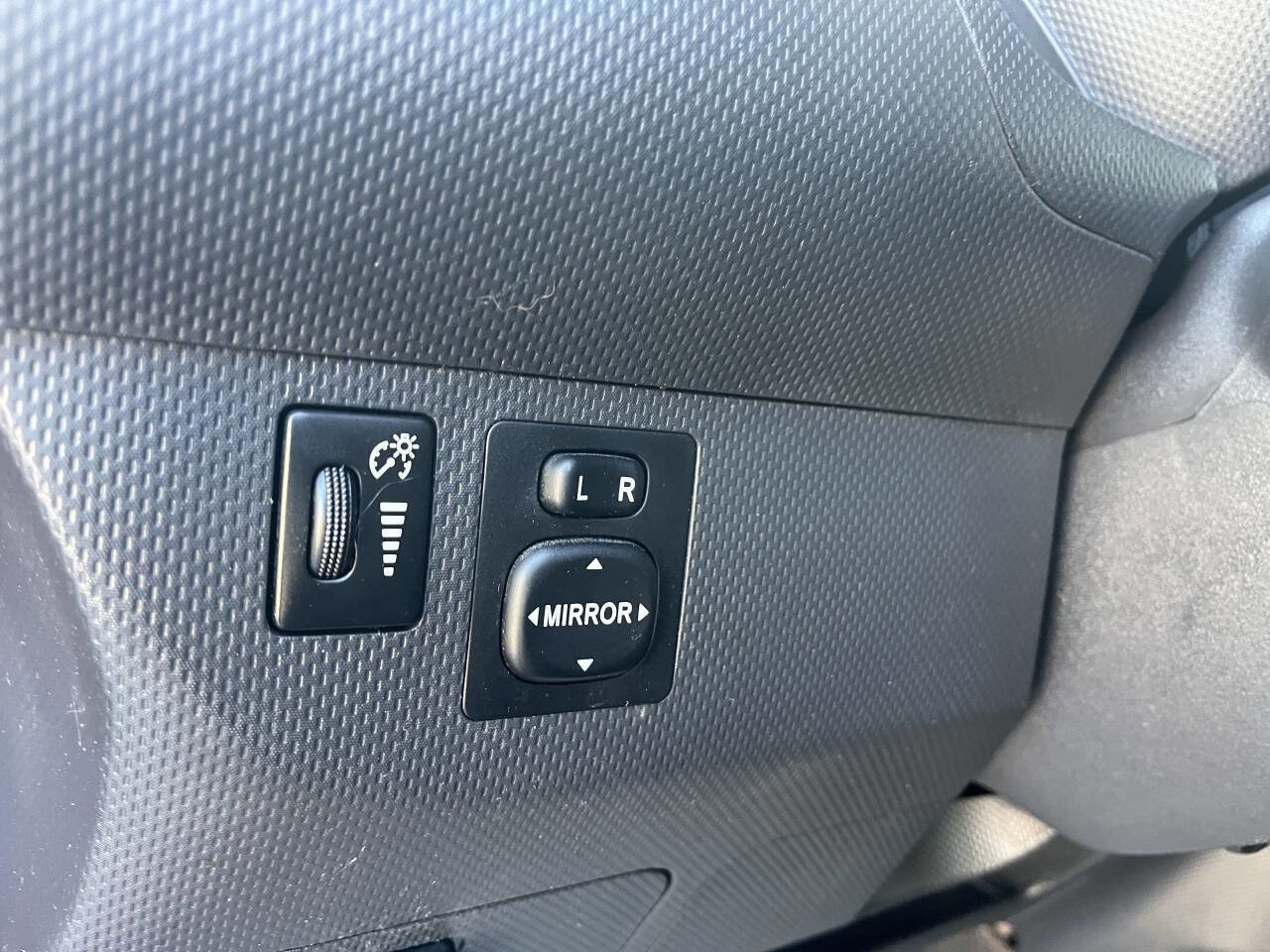 Used 2014 Scion xD image 24