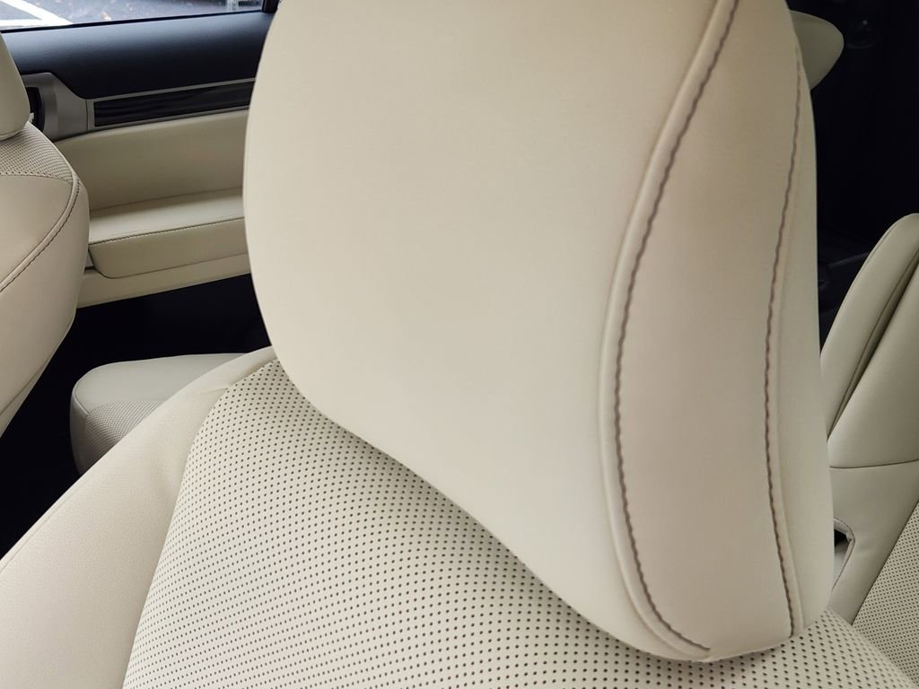 Used 2023 Lexus GX 460 Premium image 14