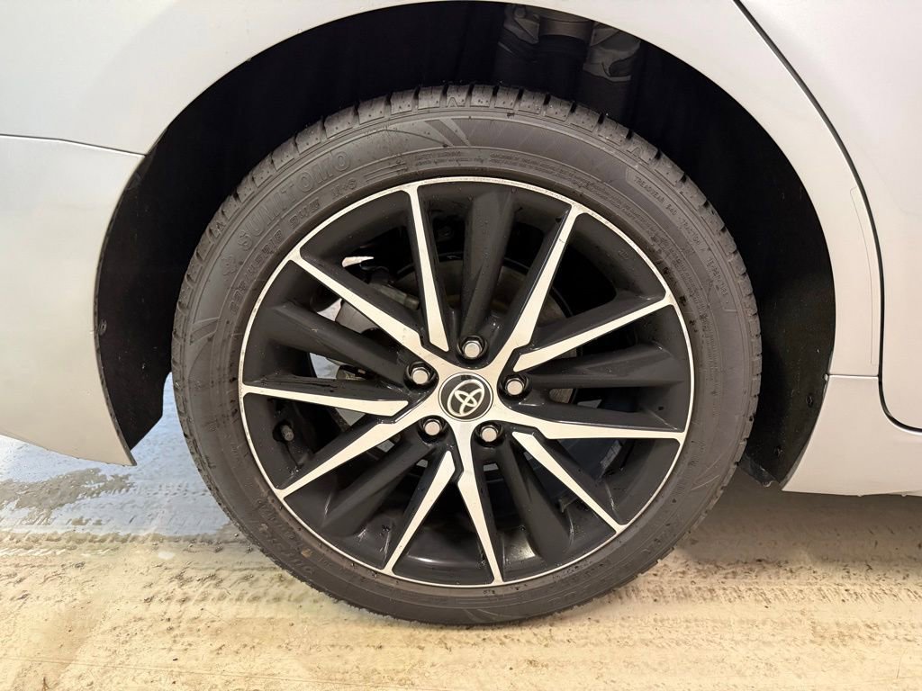 Used 2023 Toyota Camry SE image 11