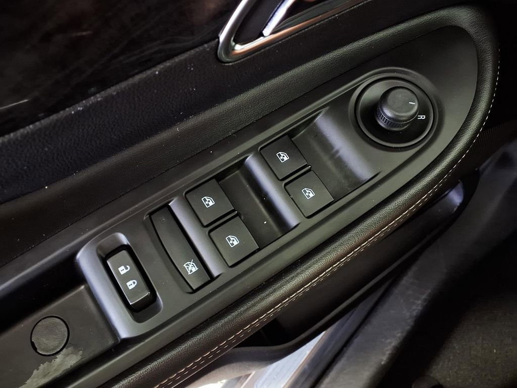 Used 2015 Buick Encore Convenience FWD image 25