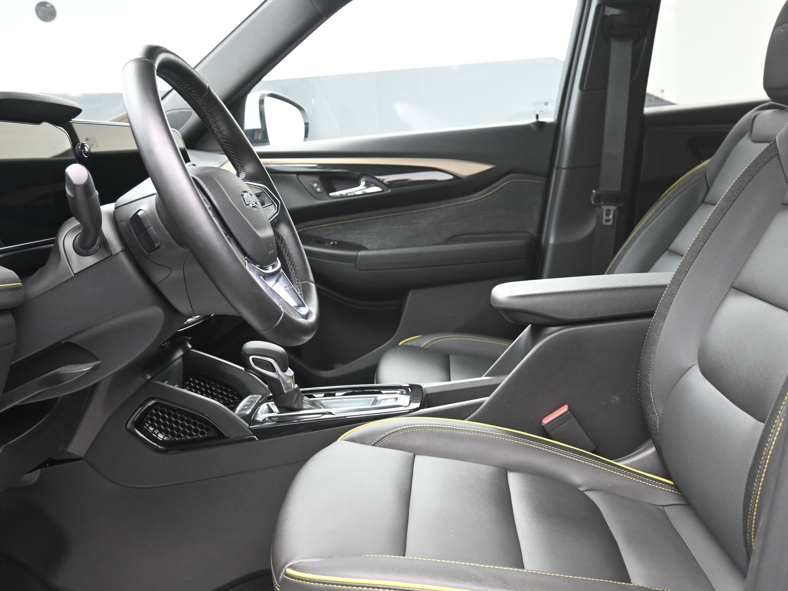 Used 2024 Chevrolet TrailBlazer ACTIV image 29