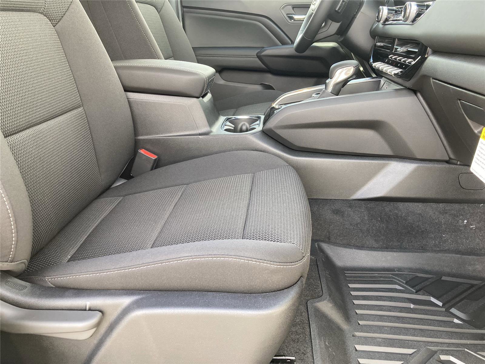 New 2026 GMC Canyon Elevation w/ Convenience Package image 13