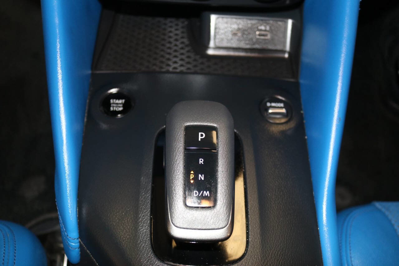 Used 2023 Nissan Z w/ Floor Mat Package (L93) RWD image 41