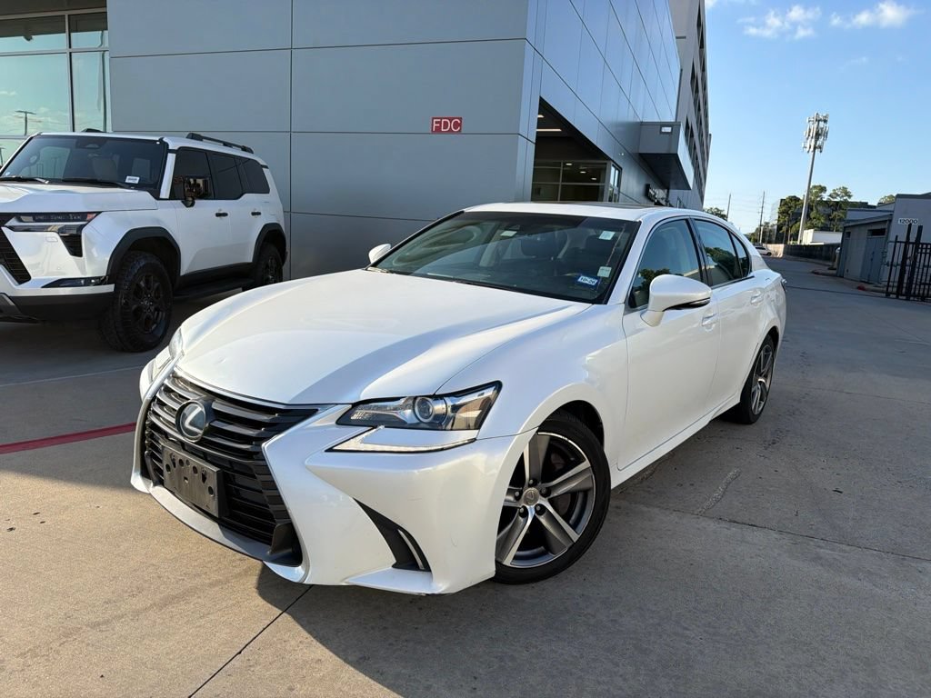 Used 2017 Lexus GS 200t RWD image 1