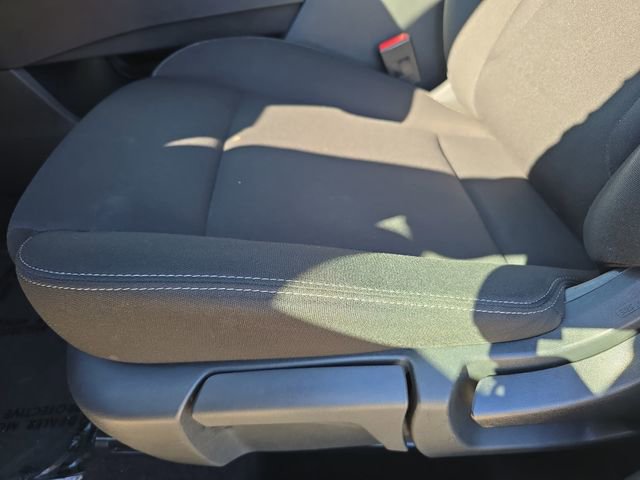 Used 2023 Nissan Rogue S AWD/4WD image 31