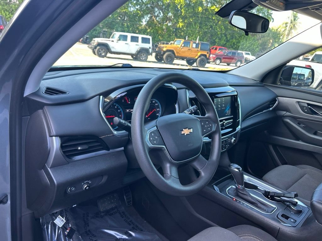 Used 2019 Chevrolet Traverse LS FWD image 11