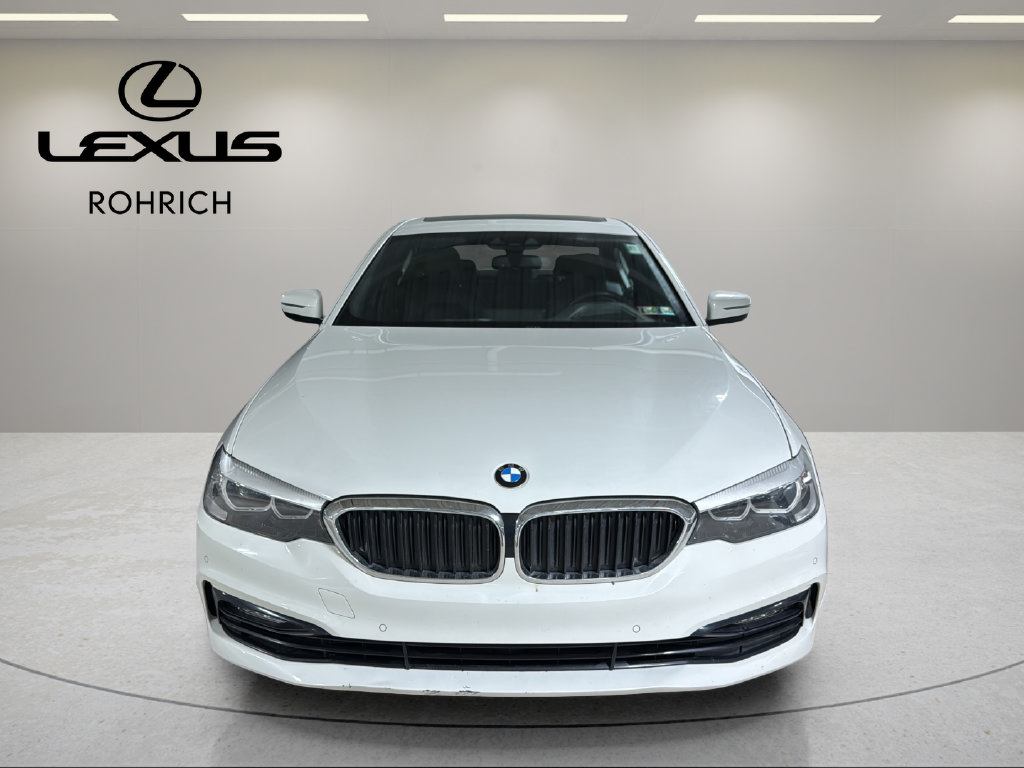 Used 2018 BMW 530i xDrive AWD/4WD image 2