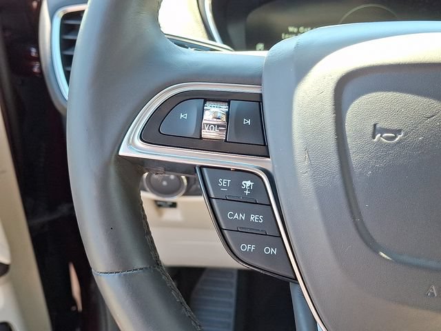 Used 2019 Lincoln Nautilus Reserve FWD image 16
