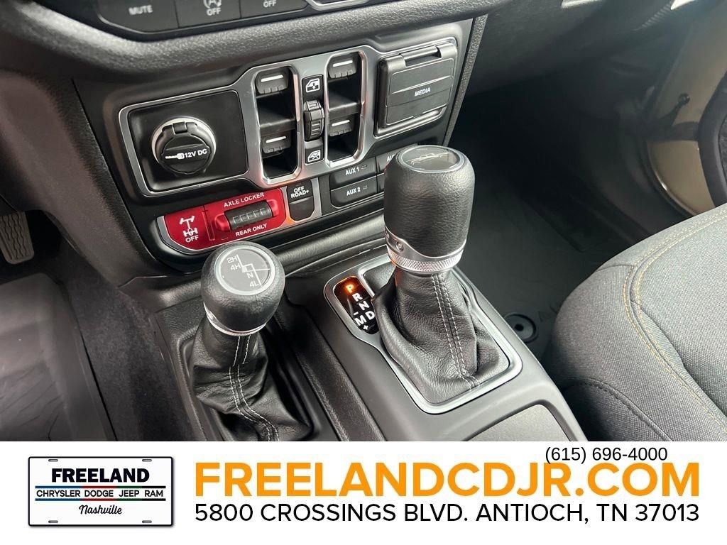 New 2025 Jeep Gladiator Willys image 16