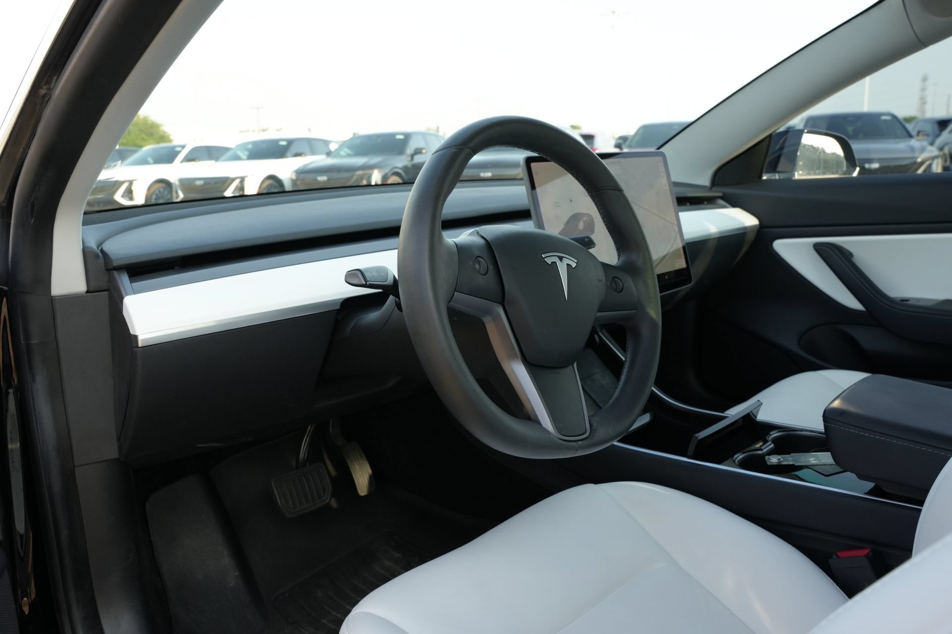 Used 2020 Tesla Model 3 Standard Range Plus RWD image 13