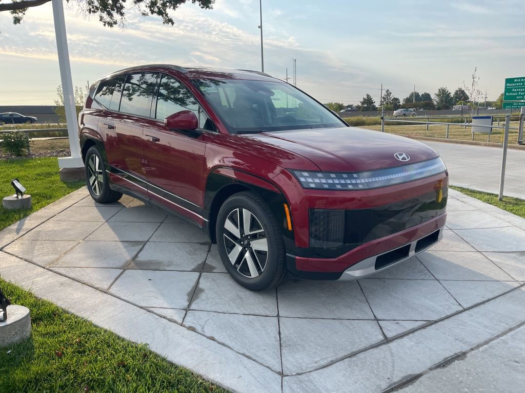 New 2026 Hyundai Ioniq 9 SEL w/ Tow & Go Package image 7