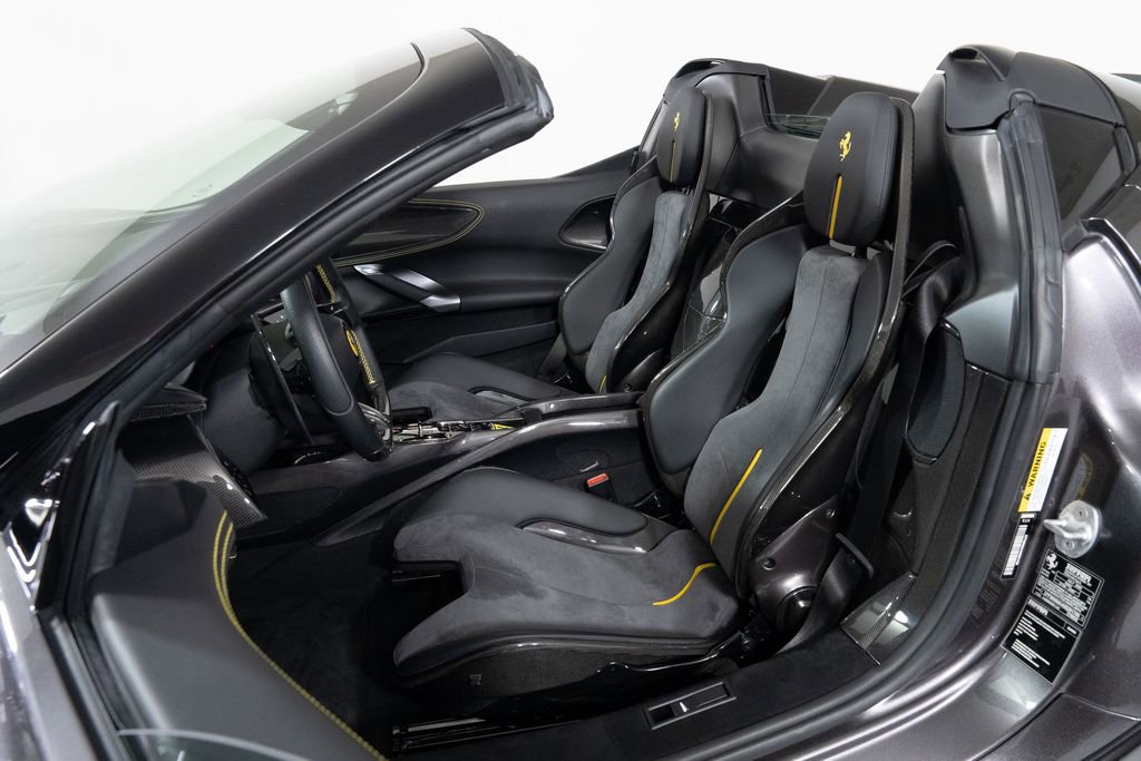 Used 2022 Ferrari SF90 Spider AWD/4WD image 5