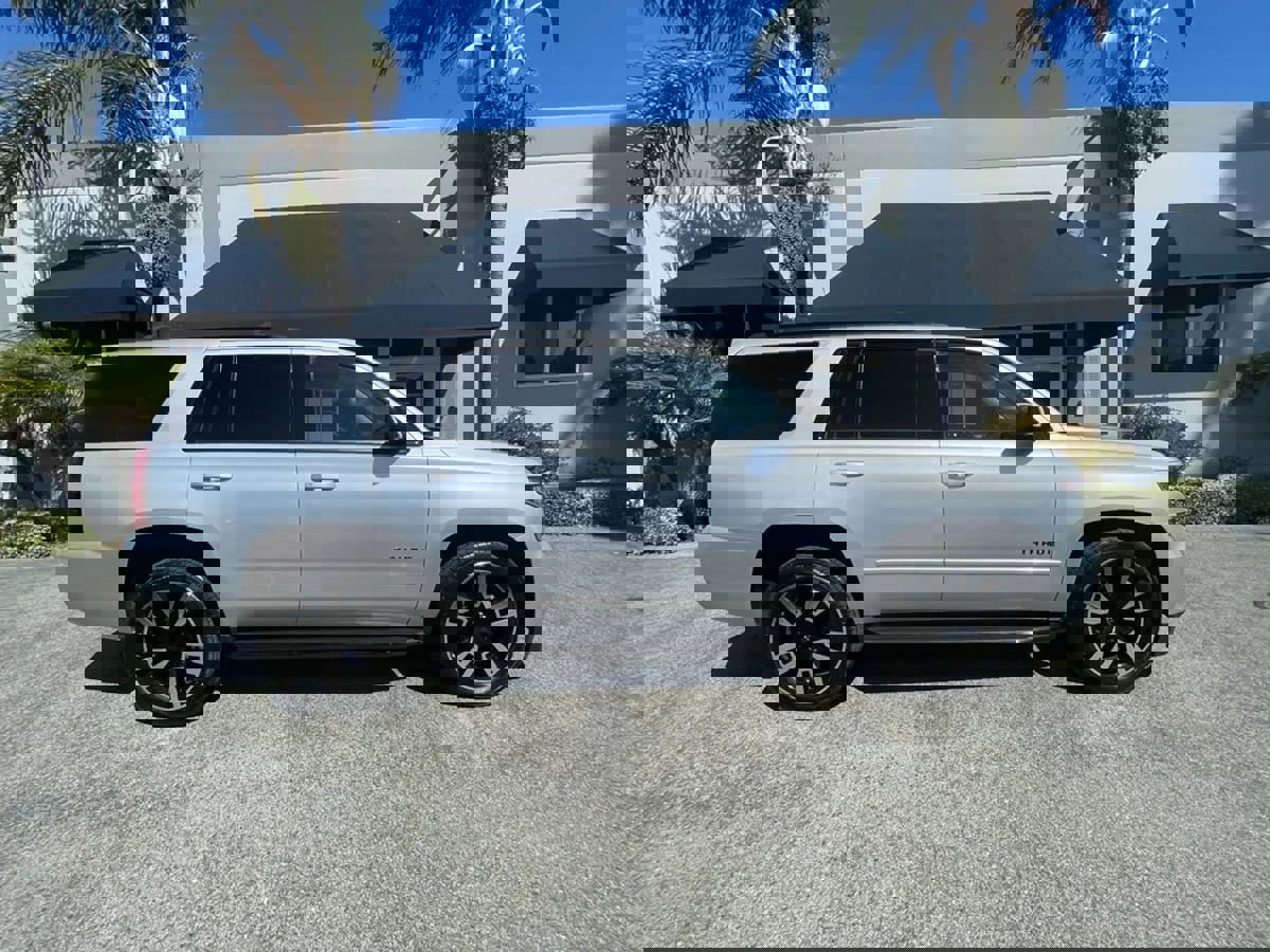 Used 2019 Chevrolet Tahoe Premier w/ RST 6.2L Performance Edition image 4
