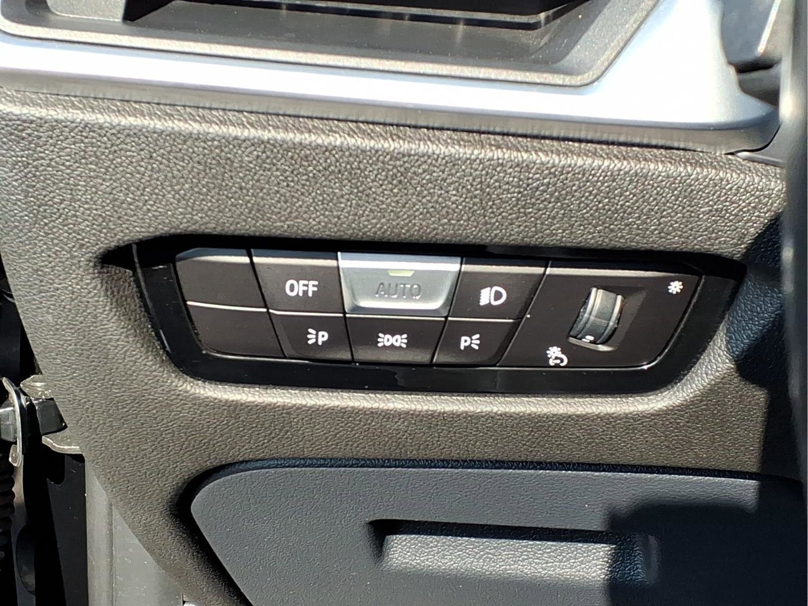 Used 2020 BMW 330i xDrive Sedan w/ Convenience Package image 22