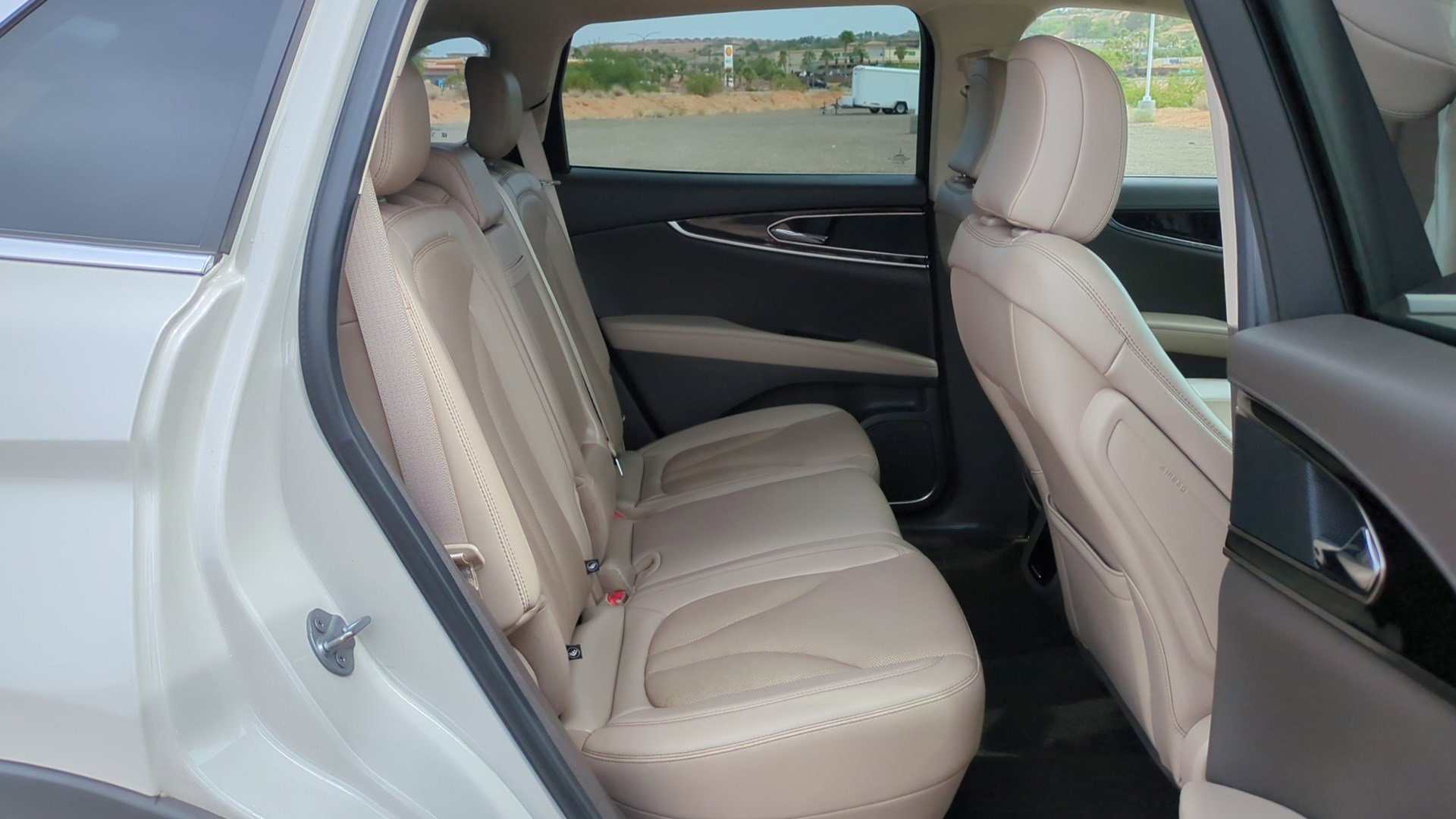 Used 2022 Lincoln Nautilus Reserve FWD image 30