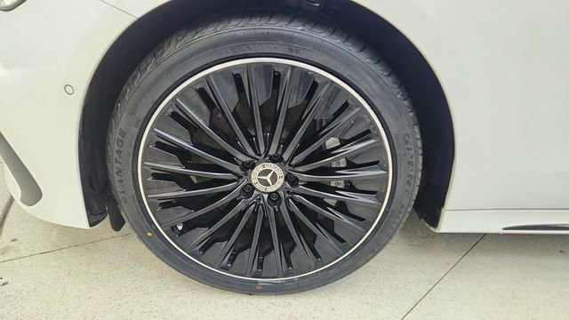 Used 2024 Mercedes-Benz E 450 4MATIC Sedan w/ Airmatic Package image 65
