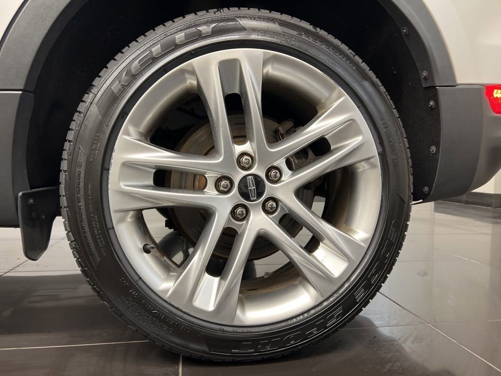 Used 2017 Lincoln MKC Reserve w/ Technology Package AWD/4WD image 7