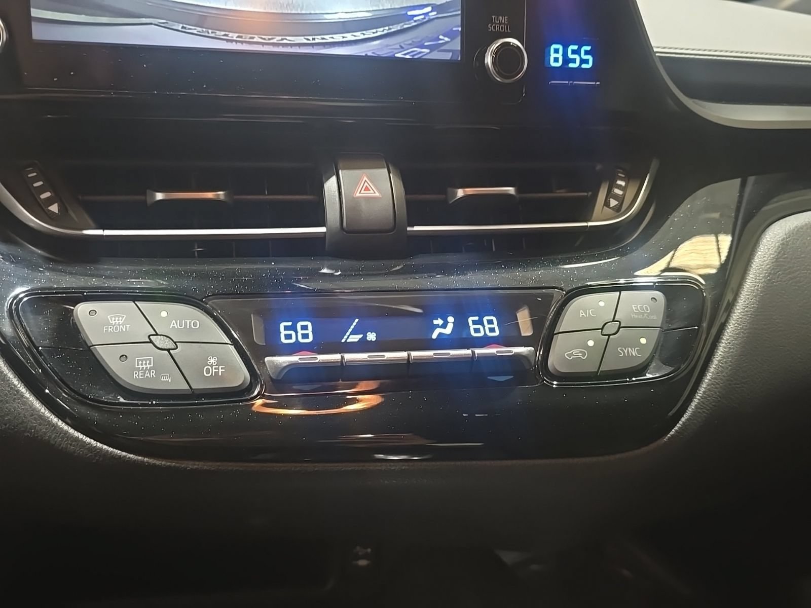 Used 2019 Toyota C-HR LE FWD image 31