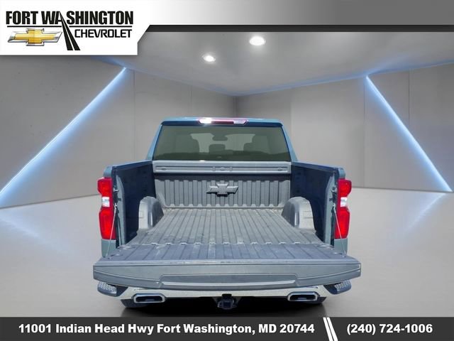 Used 2025 Chevrolet Silverado 1500 LTZ AWD/4WD image 3