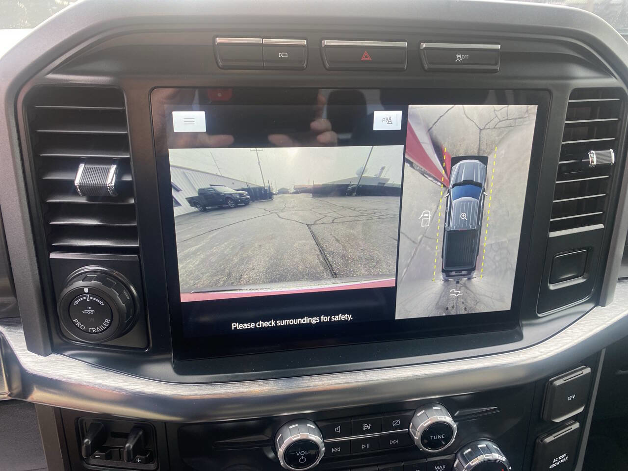 Used 2022 Ford F150 Lariat AWD/4WD image 32