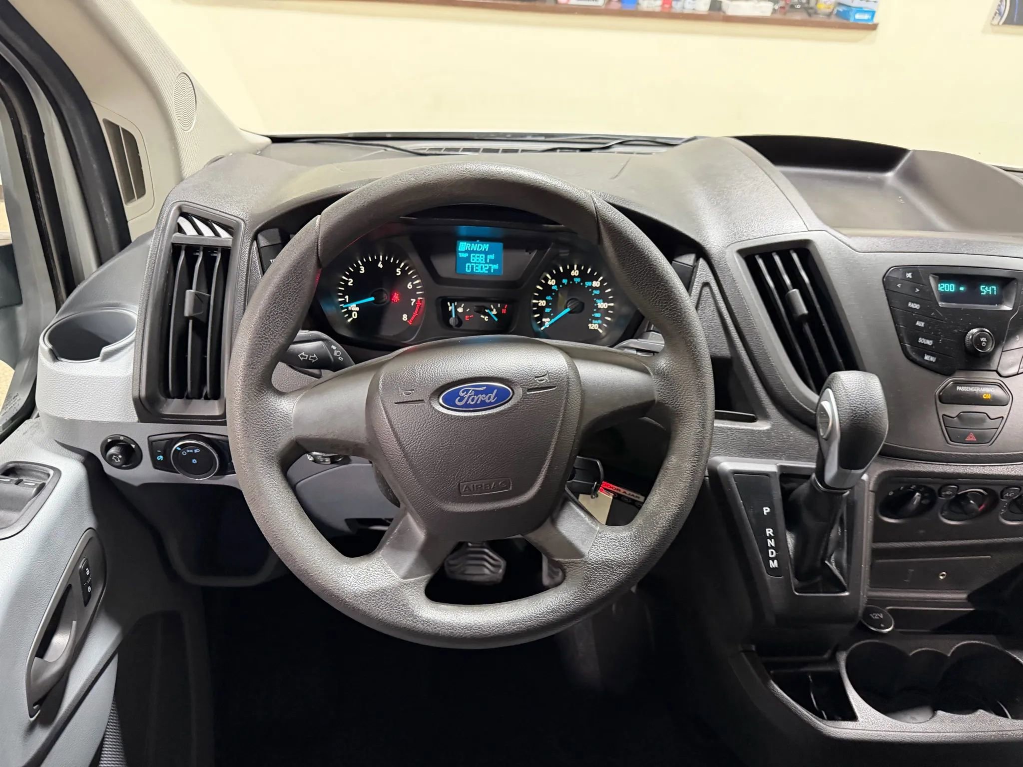 Used 2015 Ford Transit 250 148 Medium Roof RWD image 52