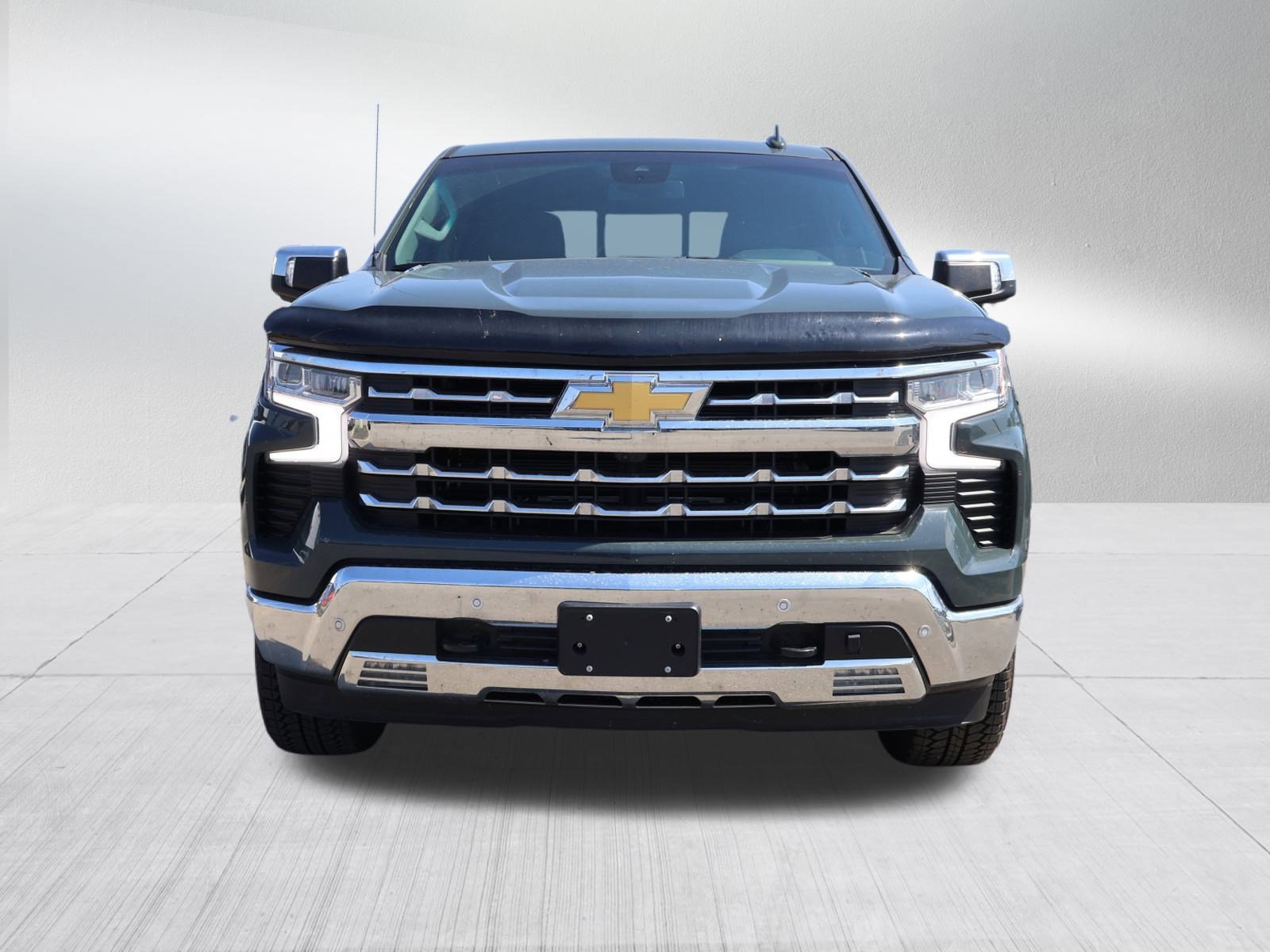 Used 2025 Chevrolet Silverado 1500 LTZ w/ LTZ Convenience Package II image 2
