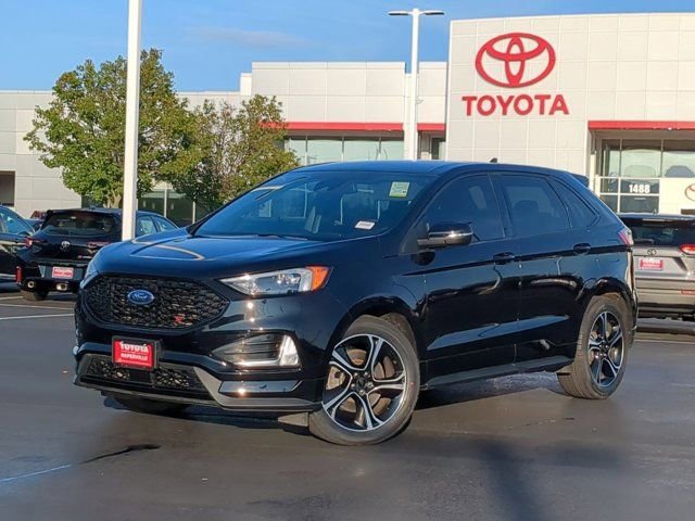 Used 2022 Ford Edge ST image 2