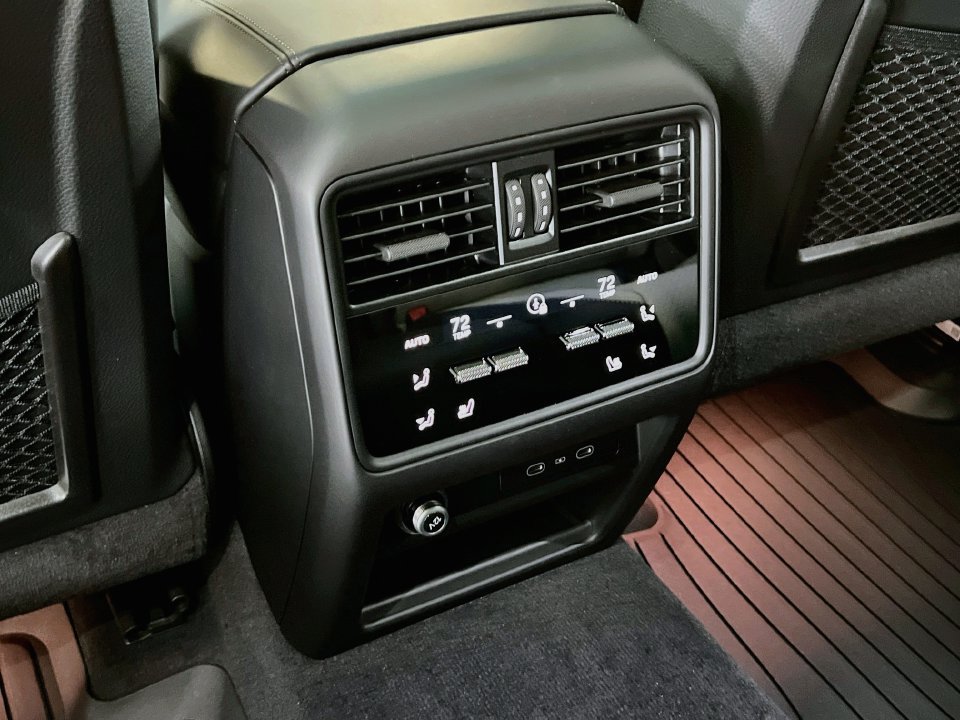 New 2026 Porsche Cayenne AWD/4WD image 27