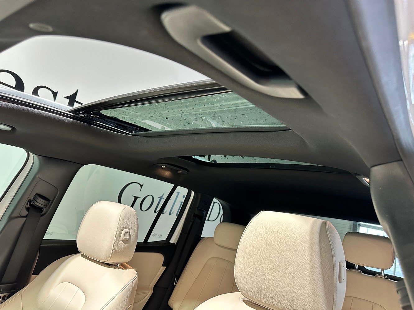 Certified 2023 Mercedes-Benz GLB 250 4MATIC image 28