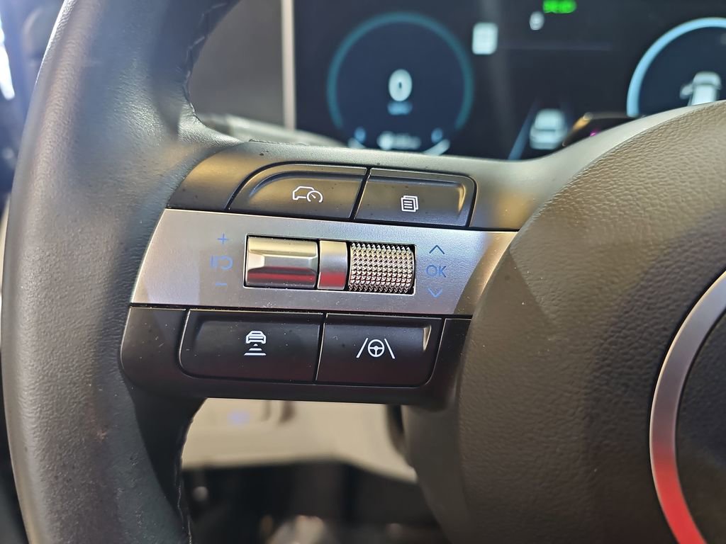 Used 2025 Hyundai Tucson SEL AWD/4WD image 18
