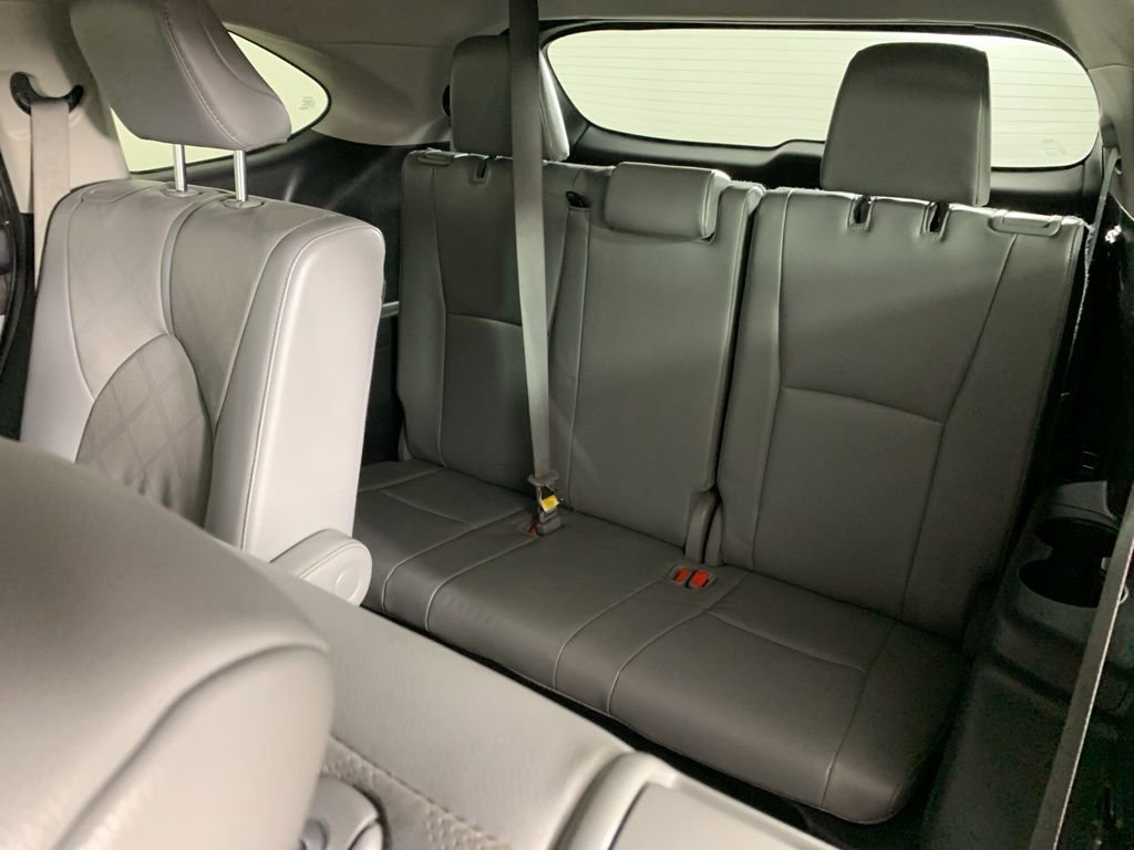 Used 2022 Toyota Highlander Platinum AWD/4WD image 33