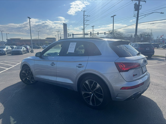 Used 2023 Audi SQ5 Premium Plus w/ Premium Plus Package image 3
