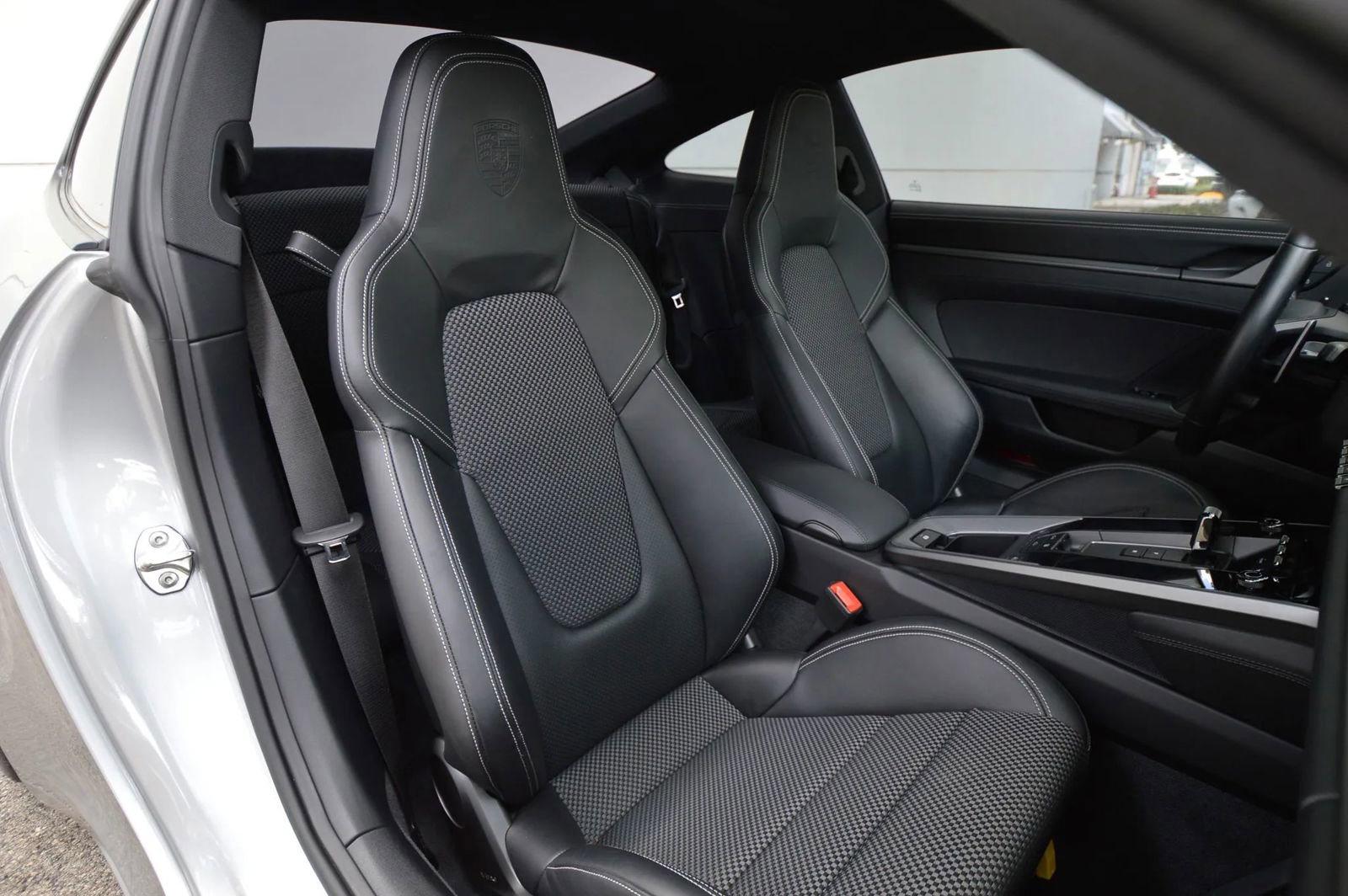 Used 2024 Porsche 911 Carrera 4S image 57