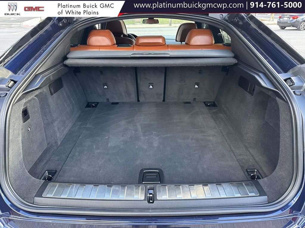 Used 2022 BMW X6 M50i w/ Executive Package image 13