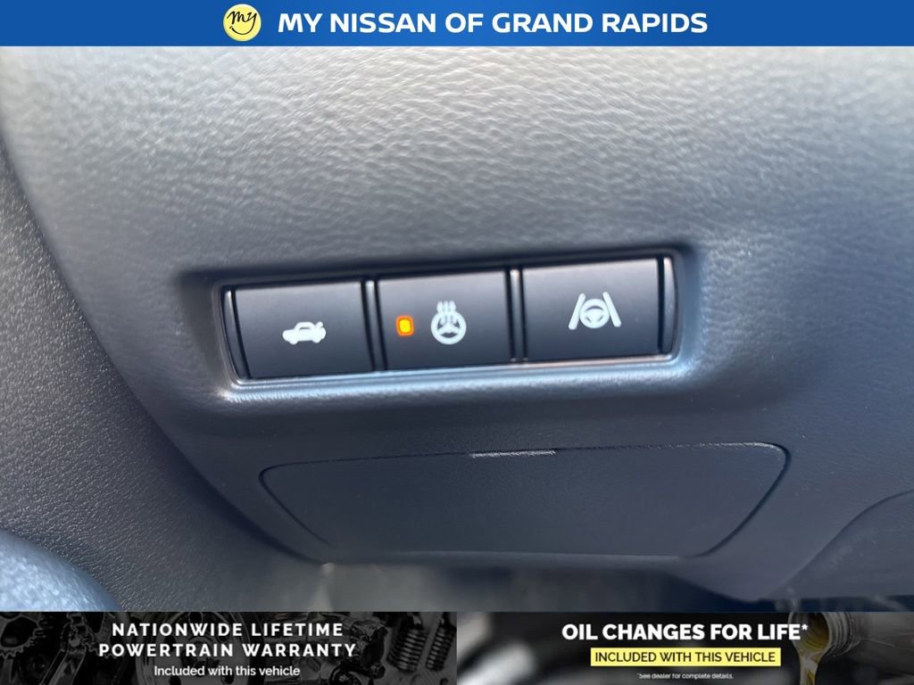 New 2026 Nissan Sentra SR w/ SR Premium Package image 24