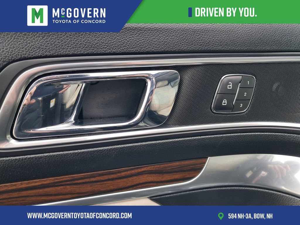Used 2019 Ford Explorer Limited w/ Limited Luxury Package AWD/4WD image 13