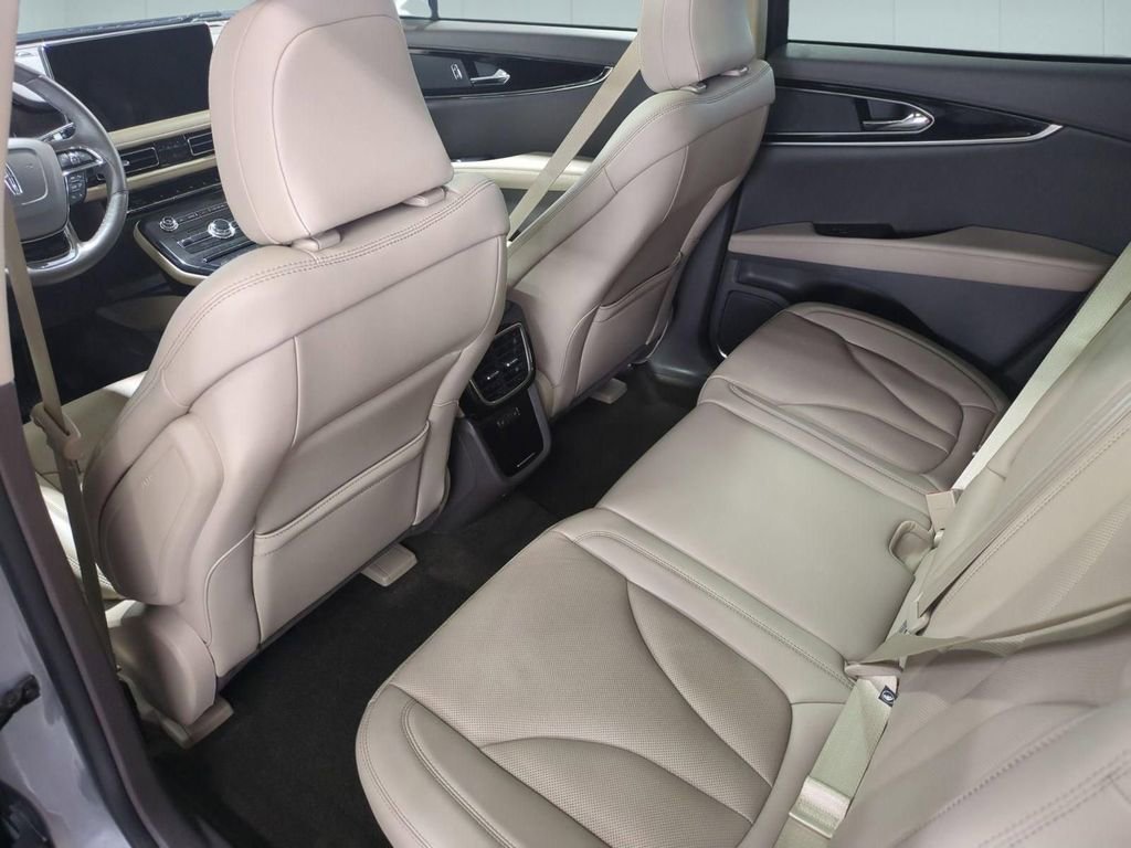 Certified 2022 Lincoln Nautilus Reserve image 28