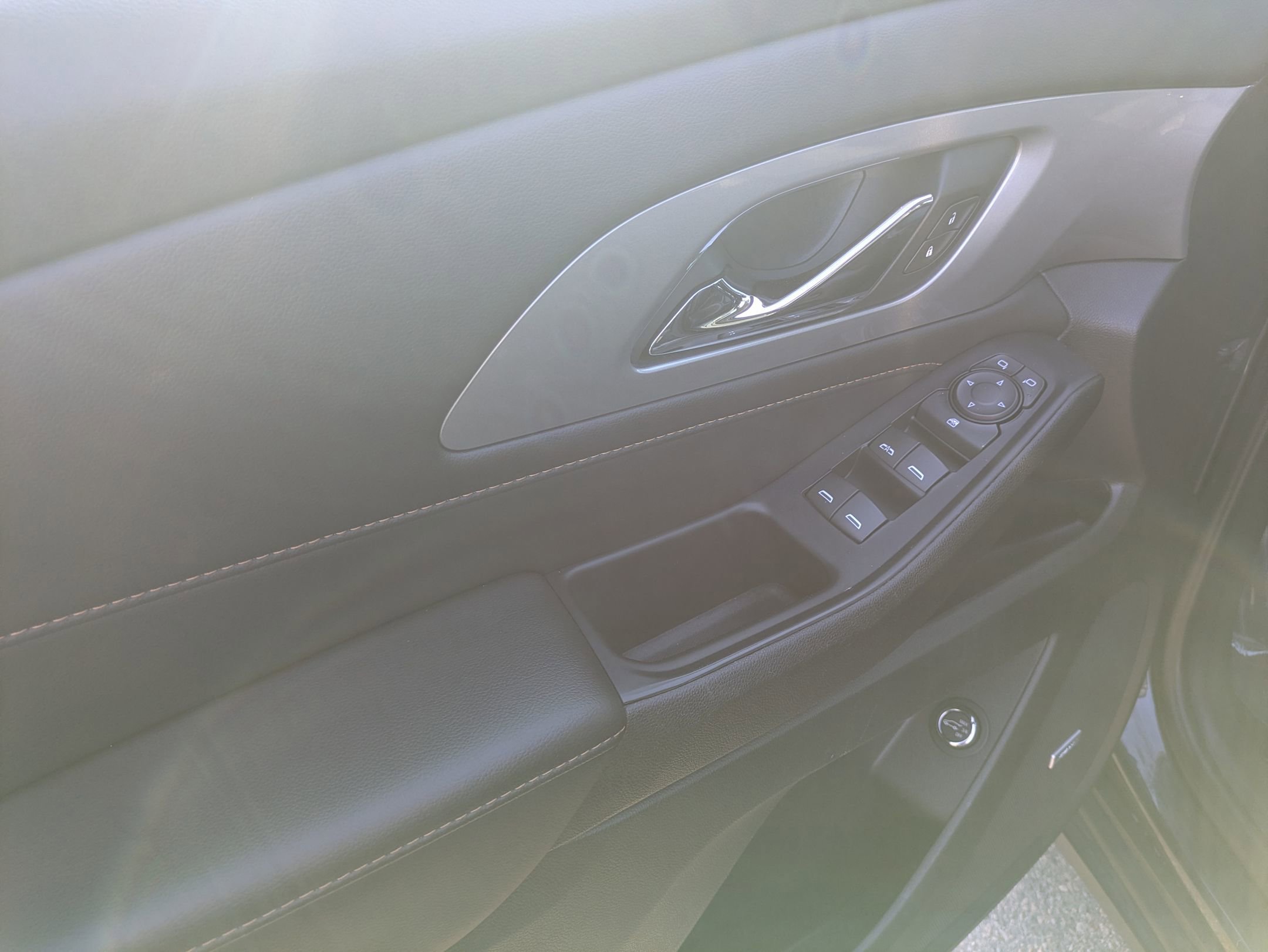 Used 2021 Chevrolet Traverse RS image 14