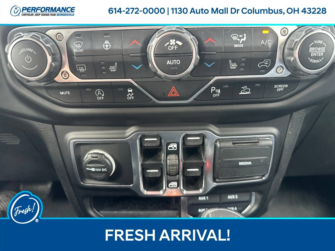 Used 2021 Jeep Wrangler Unlimited Sahara AWD/4WD image 19