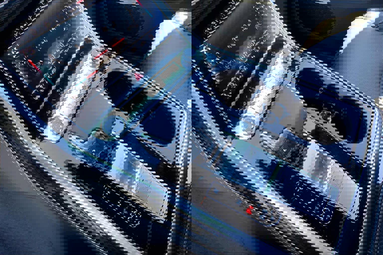 Used 2025 Audi Q7 3.0T Prestige image 16