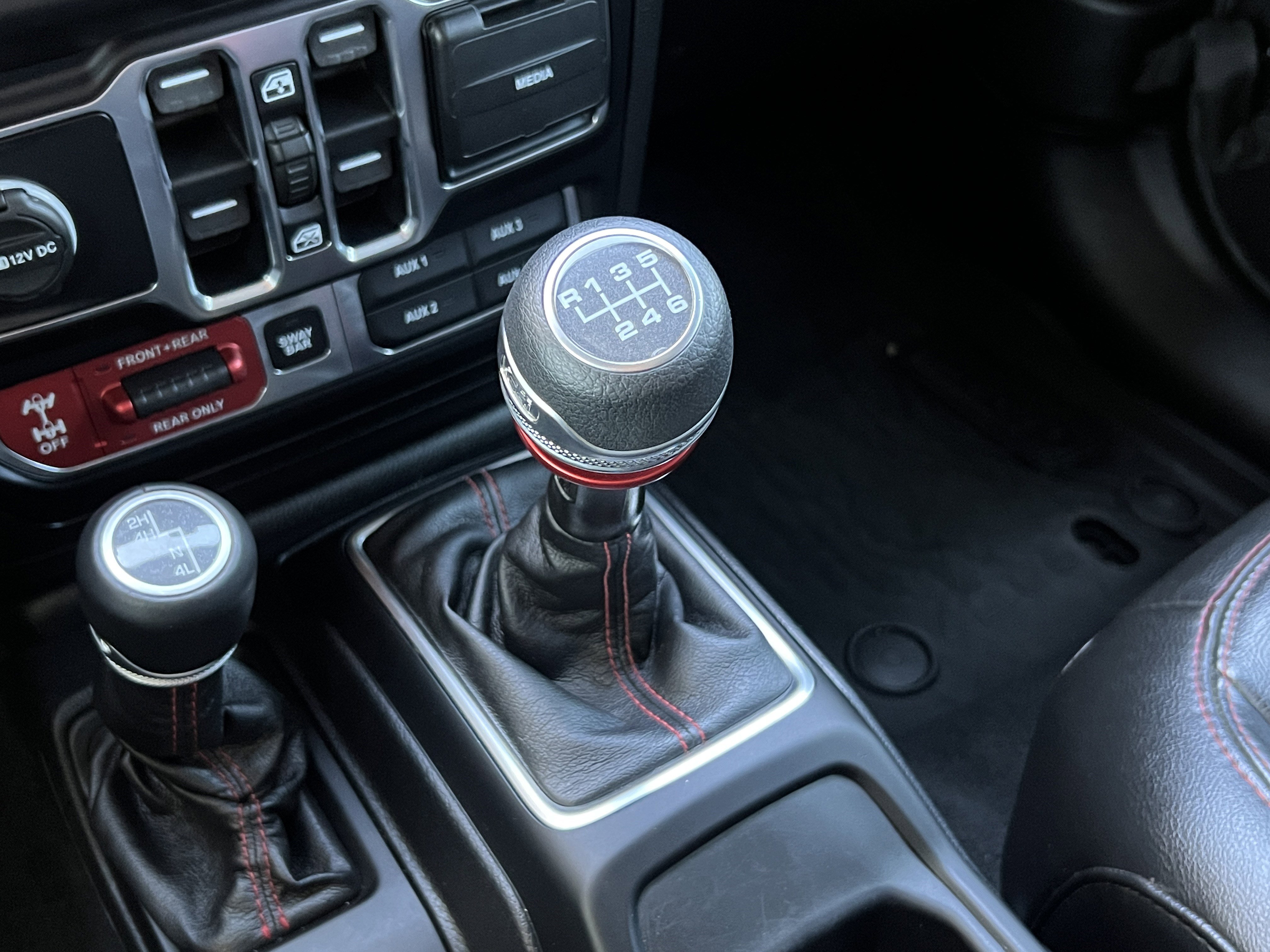 Used 2020 Jeep Wrangler Unlimited Rubicon w/ Uconnect 4C Nav & Sound Group image 31