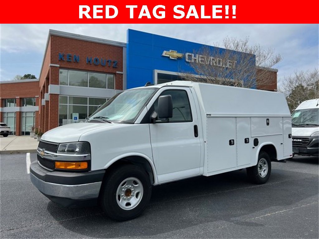 New 2024 Chevrolet Express 3500 w/ Power Convenience Package