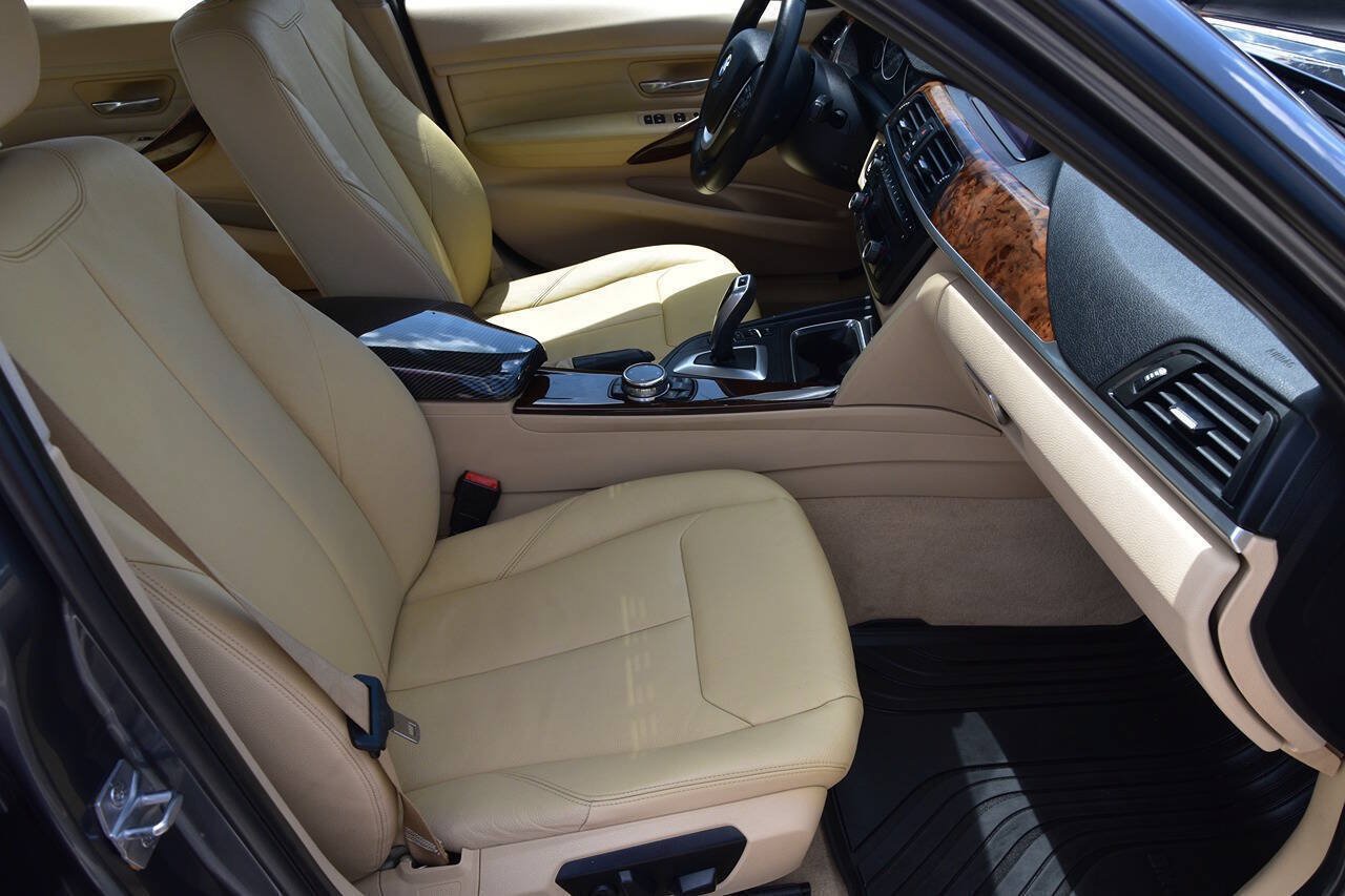 Used 2014 BMW 328i Sedan RWD image 13