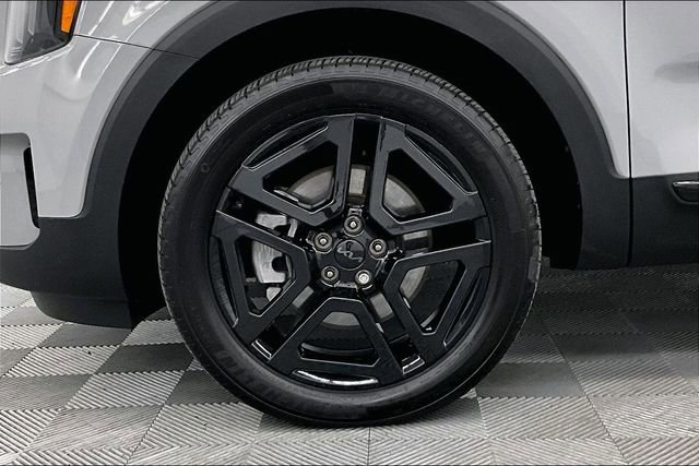 Used 2025 Kia Telluride SX X-Line image 9
